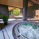 Park - Laguna - Premium アパート