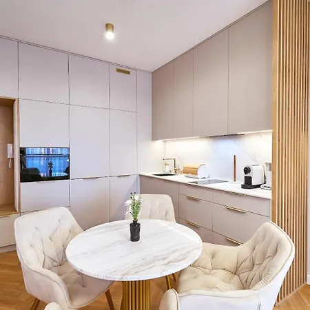 Park - Laguna - Premium * 폴라니카-즈루이