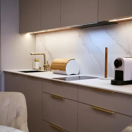 Park - Laguna - Premium * 폴라니카-즈루이