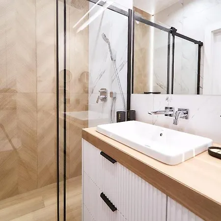 Park - Laguna - Premium * 폴라니카-즈루이